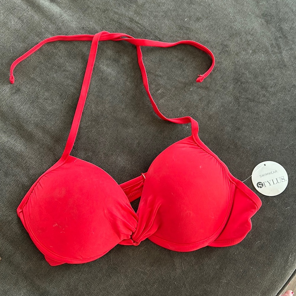 Red bikini top size large